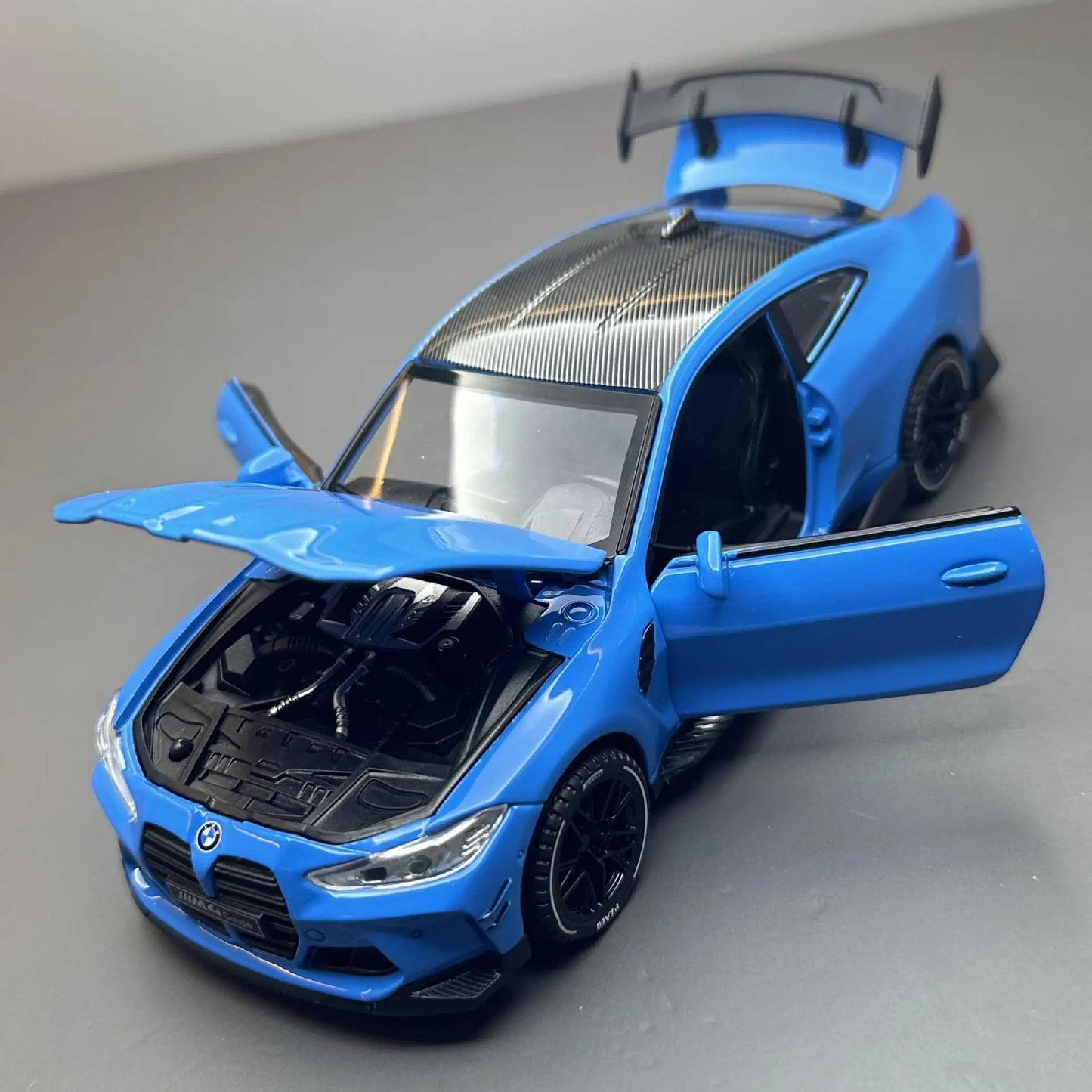 BMW M4 Coupe Model Car 1:32