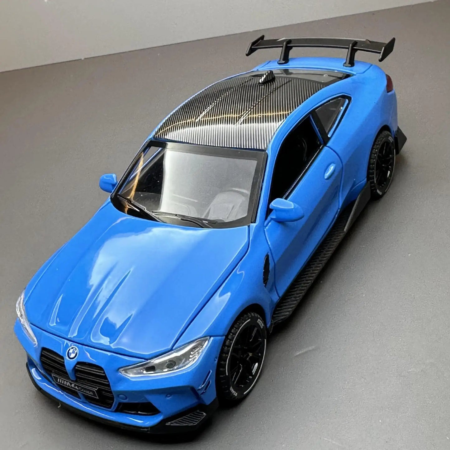BMW M4 Coupe Model Car 1:32