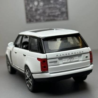 Land Rover Range Rover 1:32 Model Car